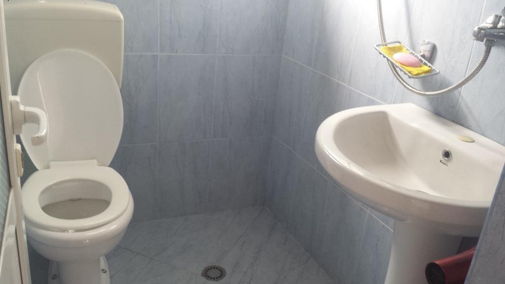 Apartment Donend Berat Luaran gambar